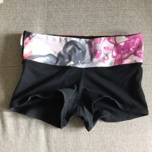 Lululemon reversible shorts